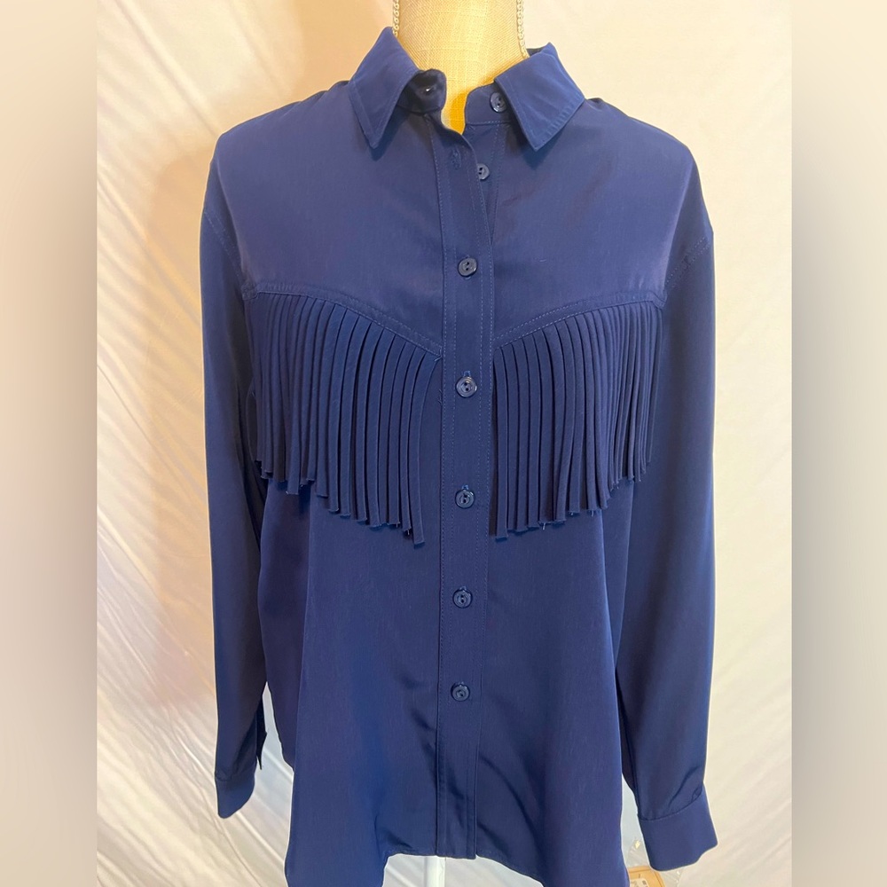 NWT Willowbend Navy Western women’s Button Down top…size L